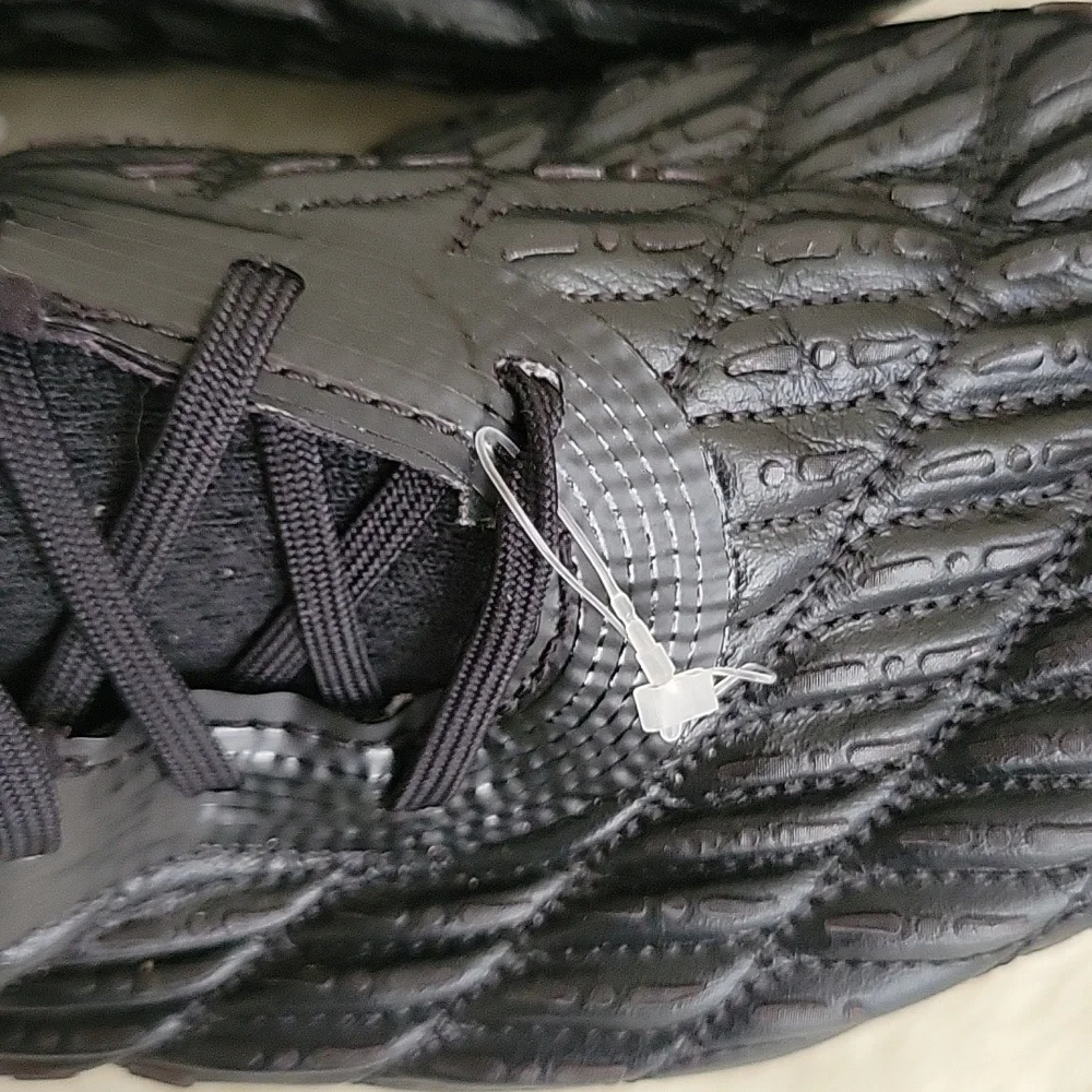 NWOT UNDER ARMOUR Magnetico Elite 3 FG Soccer Cleats Black Women. Size 7 - Picture 15 of 16